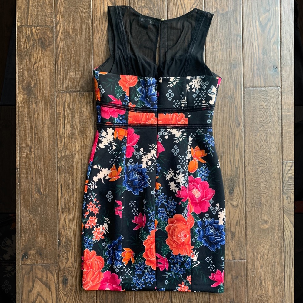 Authentic Guess Dress - Picture 5 of 5